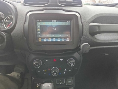 Used 2019  Jeep Renegade 4d SUV 4WD Latitude at City Wide Auto Credit near Toledo&comma; OH