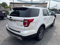 Used 2017  Ford Explorer 4d SUV 4WD Platinum at City Wide Auto Credit near Toledo&comma; OH