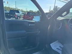 Used 2020  Chevrolet Silverado 1500 4WD Double Cab LT at City Wide Auto Credit near Toledo, OH