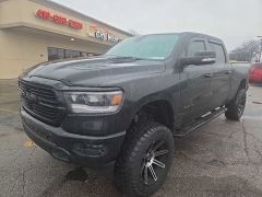 Used 2019  Ram 1500 4WD Crew Cab Rebel at City Wide Auto Credit near Toledo&comma; OH