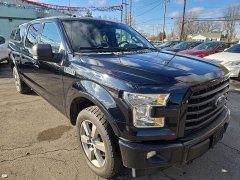 Used 2017  Ford F-150 4WD SuperCrew XLT 6 1&sol;2 at City Wide Auto Credit near Toledo&comma; OH