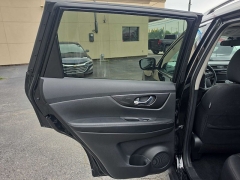 Used 2020  Nissan Rogue 4d SUV AWD SV at City Wide Auto Credit near Toledo&comma; OH