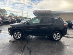 Used 2018  Jeep Compass 4d SUV 4WD Latitude at City Wide Auto Credit near Toledo, OH