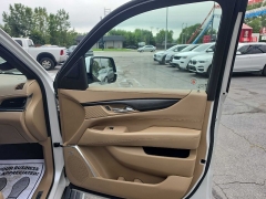 Used 2018  Cadillac Escalade 4d SUV 4WD Platinum at City Wide Auto Credit near Toledo&comma; OH