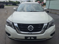 Used 2020  Nissan Pathfinder 4d SUV 4WD Platinum at City Wide Auto Credit near Toledo&comma; OH