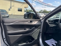 Used 2021  Jeep Grand Cherokee L Limited 4x4 at City Wide Auto Credit near Toledo&comma; OH