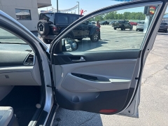 Used 2017  Hyundai Tucson 4d SUV AWD SE Popular at City Wide Auto Credit near Toledo&comma; OH