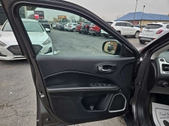 Used 2020  Jeep Compass 4d SUV 4WD Latitude at City Wide Auto Credit near Toledo, OH