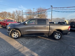 Used 2019  Ram 1500 4WD Crew Cab Big Horn&sol;Lone Star at City Wide Auto Credit near Toledo&comma; OH