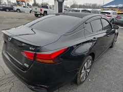 Used 2019  Nissan Altima 4d Sedan AWD 2&period;5L SV at City Wide Auto Credit near Toledo&comma; OH