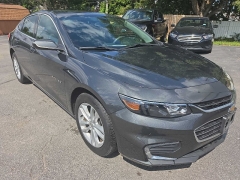 Used 2017  Chevrolet Malibu 4d Sedan LT at City Wide Auto Credit near Toledo&comma; OH