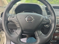 Used 2020  Nissan Pathfinder 4d SUV 4WD Platinum at City Wide Auto Credit near Toledo&comma; OH