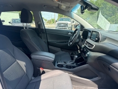 Used 2019  Hyundai Tucson 4d SUV AWD SEL at City Wide Auto Credit near Toledo&comma; OH