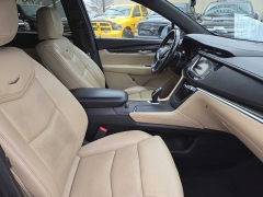 Used 2017  Cadillac XT5 4d SUV FWD at City Wide Auto Credit near Toledo&comma; OH