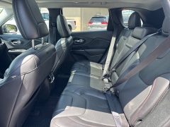 Used 2019  Jeep Cherokee 4d SUV 4WD Trailhawk Elite 3&period;2L at City Wide Auto Credit near Toledo&comma; OH