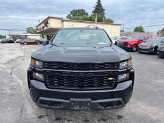 Used 2020  Chevrolet Silverado 1500 4WD Crew Cab Custom at City Wide Auto Credit near Toledo&comma; OH