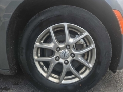 Used 2022  Chrysler Pacifica Touring AWD at City Wide Auto Credit near Toledo&comma; OH