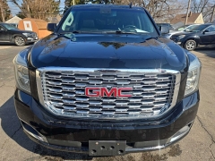 Used 2018  GMC Yukon 4d SUV 4WD Denali at City Wide Auto Credit near Toledo&comma; OH