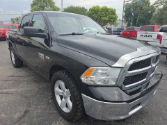 Used 2019  Ram 1500 Classic 4WD Crew Cab SLT at City Wide Auto Credit near Toledo&comma; OH