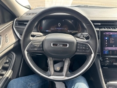 Used 2021  Jeep Grand Cherokee L Limited 4x4 at City Wide Auto Credit near Toledo&comma; OH
