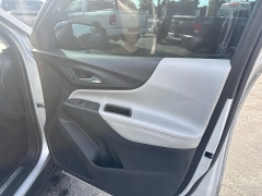 Used 2020  Chevrolet Equinox 4d SUV AWD Premier w&sol;1LZ at City Wide Auto Credit near Toledo&comma; OH