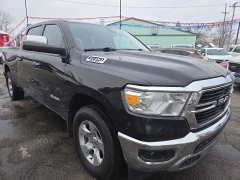 Used 2019  Ram 1500 4WD Crew Cab Big Horn&sol;Lone Star Longbed at City Wide Auto Credit near Toledo&comma; OH