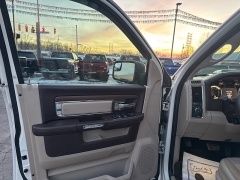 Used 2017  Ram 1500 4WD Crew Cab Laramie at City Wide Auto Credit near Toledo&comma; OH