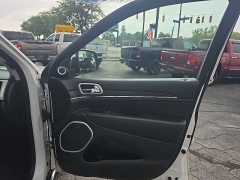 Used 2018  Jeep Grand Cherokee 4d SUV 4WD Summit V6 at City Wide Auto Credit near Toledo&comma; OH