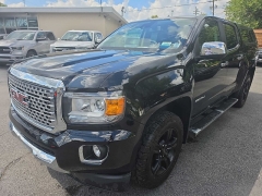 Used 2018  GMC Canyon 4WD Crew Cab Denali at City Wide Auto Credit near Toledo&comma; OH
