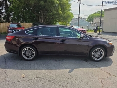 Used 2017  Toyota Avalon 4d Sedan Limited at City Wide Auto Credit near Toledo&comma; OH