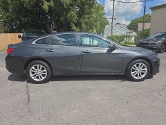 Used 2017  Chevrolet Malibu 4d Sedan LT at City Wide Auto Credit near Toledo&comma; OH
