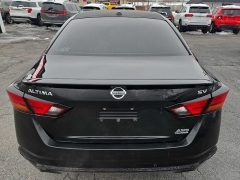 Used 2019  Nissan Altima 4d Sedan AWD 2&period;5L SV at City Wide Auto Credit near Toledo&comma; OH
