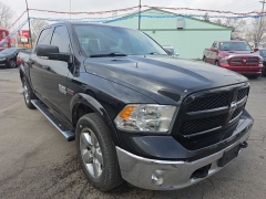 Used 2018  Ram 1500 4WD Crew Cab SLT at City Wide Auto Credit near Toledo&comma; OH
