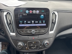 Used 2017  Chevrolet Malibu 4d Sedan LT at City Wide Auto Credit near Toledo&comma; OH