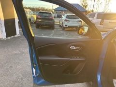 Used 2020  Jeep Cherokee 4d SUV 4WD Trailhawk Elite 3.2L at City Wide Auto Credit near Toledo, OH