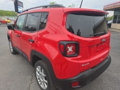 Used 2019  Jeep Renegade 4d SUV 4WD Sport at City Wide Auto Credit near Toledo&comma; OH