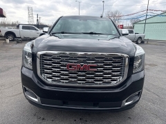 Used 2019  GMC Yukon XL 4d SUV 4WD Denali at City Wide Auto Credit near Toledo&comma; OH