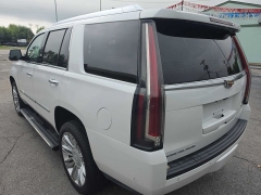 Used 2018  Cadillac Escalade 4d SUV 4WD Platinum at City Wide Auto Credit near Toledo&comma; OH