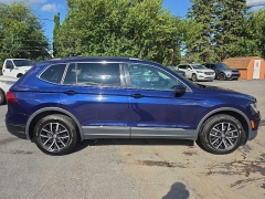 Used 2021  Volkswagen Tiguan 2&period;0T SE R-Line Black 4MOTION at City Wide Auto Credit near Toledo&comma; OH