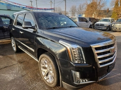 Used 2017  Cadillac Escalade 4d SUV 4WD Premium Luxury at City Wide Auto Credit near Toledo&comma; OH