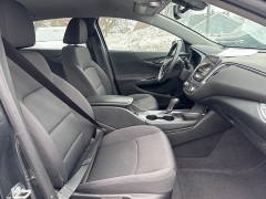 Used 2017  Chevrolet Malibu 4d Sedan LT at City Wide Auto Credit near Toledo&comma; OH