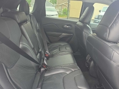 Used 2020  Jeep Cherokee 4d SUV FWD Limited 2&period;4L at City Wide Auto Credit near Toledo&comma; OH