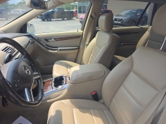 Used 2011  Mercedes-Benz R-Class 4d Wagon R350 4matic at City Wide Auto Credit near Toledo&comma; OH
