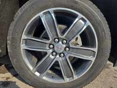 Used 2018  GMC Acadia 4d SUV AWD Denali at City Wide Auto Credit near Toledo&comma; OH