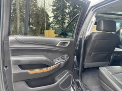 Used 2019  GMC Yukon XL 4d SUV 4WD Denali at City Wide Auto Credit near Toledo&comma; OH