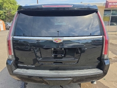 Used 2018  Cadillac Escalade 4d SUV 4WD Luxury at City Wide Auto Credit near Toledo&comma; OH