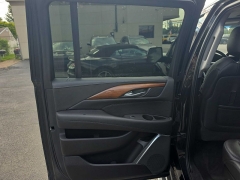 Used 2017  Cadillac Escalade ESV 4d SUV 4WD Premium Luxury at City Wide Auto Credit near Toledo&comma; OH