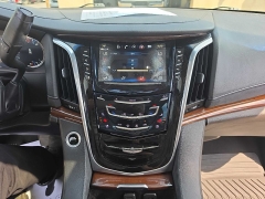 Used 2018  Cadillac Escalade 4d SUV 4WD Luxury at City Wide Auto Credit near Toledo&comma; OH