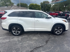 Used 2017  Toyota Highlander 4d SUV AWD Limited at City Wide Auto Credit near Toledo&comma; OH