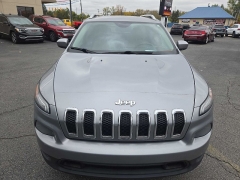 Used 2015  Jeep Cherokee 4d SUV 4WD Latitude V6 at City Wide Auto Credit near Toledo, OH